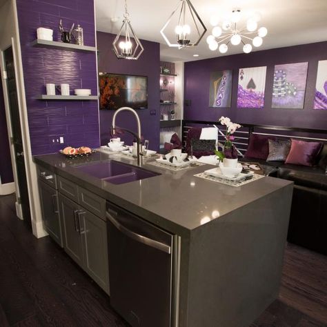 Purple Backsplash, Purple Kitchen Walls, Chalet Kitchen, Funky Kitchen, Spooky Kitchen, Black Backsplash, Flip Or Flop, Purple Kitchen, Hgtv Dream Home