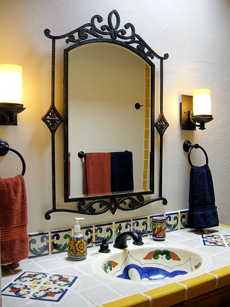 Floor Mirror Decor, Black Bathroom Mirrors, Wrought Iron Mirror, Modern Black Bathroom, Light Wood Cabinets, Traditional Home Decor, Wrought Iron Decor, Tile Countertops, Traditional Home