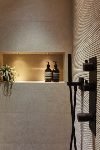 John Cullen Architectural Lighting Design | Designed by Woulfe Bathroom Interior With Bathtub, Bathroom Interior Design Black, Bathroom Interior Tiles, Bathroom Interior Luxury, Electric Plan, Modern Bathroom Trends, White Bathroom Interior, Japandi Bathroom, Hosting At Home