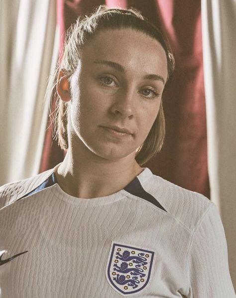 Charles Wallpaper, Niamh Charles, Football Wallpapers, Bi Panic, England Players, Bedroom Wall Collage, Womens Football, Football Wallpaper, My Happy Place