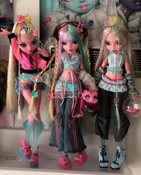 New Monster High Dolls, Monster High Doll Clothes, Arte Monster High, Monster High Pictures, Moster High, Lagoona Blue, Custom Monster High Dolls, Doll Aesthetic, Monster High Custom