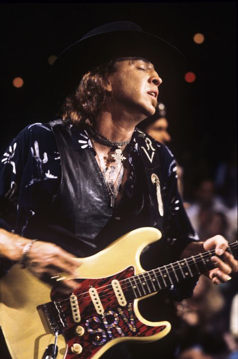 Stevie Ray Vaughan #StevieRayVaughan #stevierayvaughanstratocaster #stevierayvaughanstrat #stevierayvaughanstratocaster #stevierayvaughn #guitarist #srv #guitarplayer #music #blues #guitars #guitarra #fenderguitars #stratocaster #guitarsolo #fenderguitar #stevierayvaughananddoubletrouble #fenderstratocaster #srvstrat #srvstratocaster #guitarsdaily #guitarsofinstagram #stevierayvaughandoubletrouble #stevierayvaughanfan #stevierayvaughanlive #stevierayvaughantexasflood #fenderstrat #texasblues Steve Ray Vaughan, Stevie Ray Vaughn, Blues Musicians, Austin City Limits, Ray Vaughan, Blues Artists, Extraordinary People, Stevie Ray Vaughan, Stevie Ray