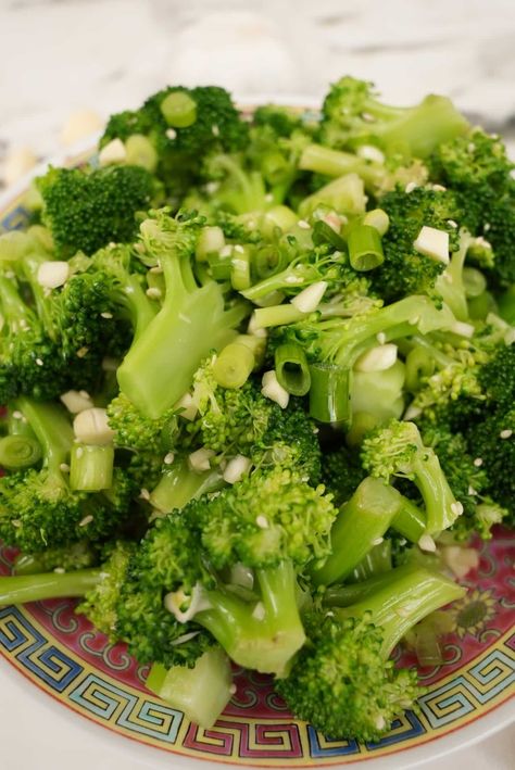 Korean Broccoli Salad Korean Broccoli, Authentic Asian Dishes, Korean Salad, Cj Eats, Broccoli Side Dish, Korean Side Dishes, Broccoli Salad Recipe, Broccoli Salad, Broccoli Recipes