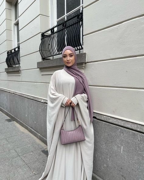 Islamic Modest Fashion, Muslimah Fashion Casual, Abaya Outfit, Estilo Hijab, Stile Hijab, Modern Hijab, Stylish Hijab, Mode Turban, Modest Fashion Hijab