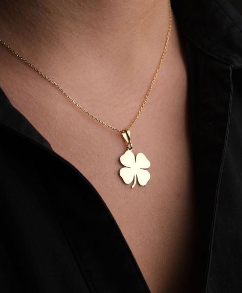 Love And Luck, Gold Plates, Symbol Of Luck, Butterfly Necklace Gold, Four Leaf Clover Necklace, Clover Necklace, Four Leaves, Butterfly Necklace, Faith Hope Love