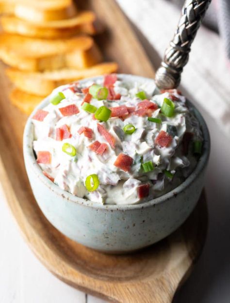 Chipped Beef Dip Recipe #ASpicyPerspective #dip #lowcarb #glutenfree #beef #holiday #christmas #football Beef Dip Recipe, Chipped Beef Dip, Southern Comfort Recipes, Beef Dip, Dried Beef, Butter Crackers, Chipped Beef, A Spicy Perspective, Crockpot Roast