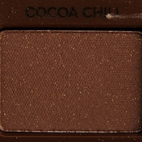 Too Faced Semi-Sweet Chocolate Bar Eye Palette Review & Swatches Brown Eyeshadow Aesthetic, Brown Makeup Palette, Eyeshadow Aesthetic, Gold Eyeshadow Looks, Fall Widgets, Autumn In The City, Too Faced Eyeshadow, Chaotic Academia, Gold Palette