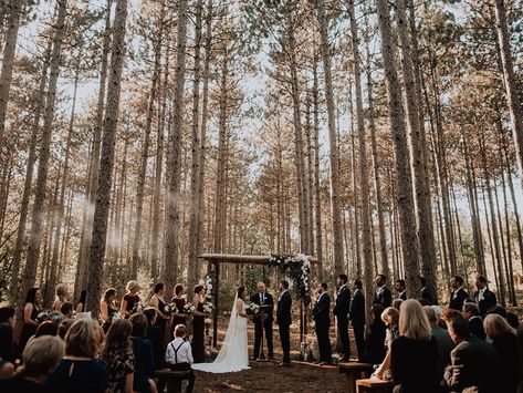 Best Affordable Wisconsin Wedding Venues To Fit Your Budget - See… Wedding Venue Black, Wisconsin Wedding Venues, Dreamy Forest, Wedding August, Bells Wedding, Smallest Wedding Venue, Ceremony Seating, Affordable Wedding Venues, Outdoor Reception