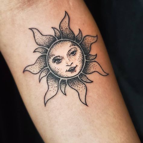 Small Sun Tattoo With Face, Sun Dot Tattoo, Stippled Sun Tattoo, Sun Tattoo With Face, Sun With Dots Tattoo, Dot Work Tattoo, Sun Tattoo, Wrist Tattoos, Tattoos For Women