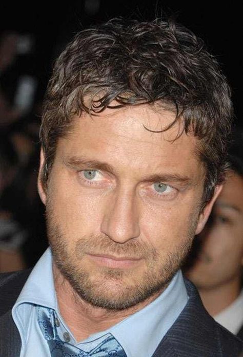 Gerard Butler is listed (or ranked) 3 on the list The Top 25 Hottest Irish Guys Gerard Butler 300, Scottish Man, Scottish Actors, Gerard Butler, Actrices Hollywood, Lara Croft, Irish Men, Celebrities Male, Blue Eyes