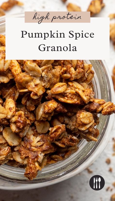 Yogurt And Granola Recipes, Macro Friendly Granola, Macro Friendly Granola Recipe, Healthy Protein Granola, Low Calorie Granola Recipe, Low Calorie Granola, Macros Recipes, Sugar Free Pancake Syrup, Low Calorie Pumpkin