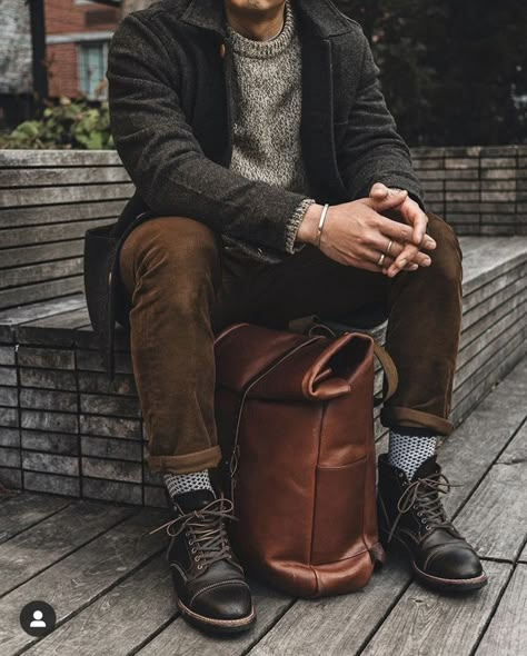 Rugged Professional Style Men, Rugged Dressy Men, Hiker Aesthetic Outfit Men, Outdoorsy Man Style, Mens Ll Bean Outfits, Outdoors Style Men, Men’s Witchy Outfit, Falls Mens Outfits, Men’s Fashion Rugged