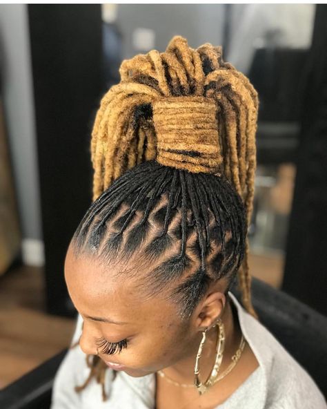 Women Locstyles on Instagram: “High pony tail by @hairbyrelle  #locstylesforwomen #locstyles  #Teamlocs #iglocs #womenlocstyles  #dreadlocstyles #dreads #dreadlocs…” Long Ponytail Hairstyles, Natural Hair Salons, High Pony, Dreads Girl, Beautiful Dreadlocks, Hair Twist, Dreadlock Styles, Dreads Styles, Twist Styles