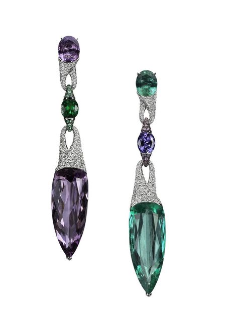 Boghossian Colombian emerald, amethyst and diamond earrings High Jewellery, Luxury Wear, Jewellery Earrings, Event Inspiration, Designer Jewellery, Amethyst Earrings, Glam Fashion, Lovely Earrings, Modern Earrings