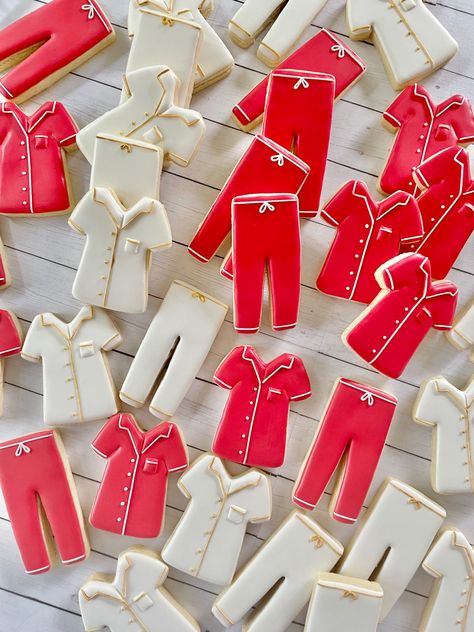 Pajama Cookies Decorated, Pj Bridal Shower Ideas, Pajama Party Bridal Shower Ideas, Pajama Cookies, Pancakes And Pajamas, Royal Iced Cookies, Christmas Pj, Baking Business, Shower Themes