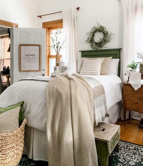 French Country, Cottage & Farmhouse | This is very pretty.🤎 | Facebook Farmhouse Bedroom Curtain Ideas, Green Curtains Bedroom, White Curtains Bedroom, Cozy Farmhouse Bedroom, Bedroom Curtain Ideas, Bedroom Curtain, Modern Farmhouse Bedroom, Horse Tail, Luxury Mattresses