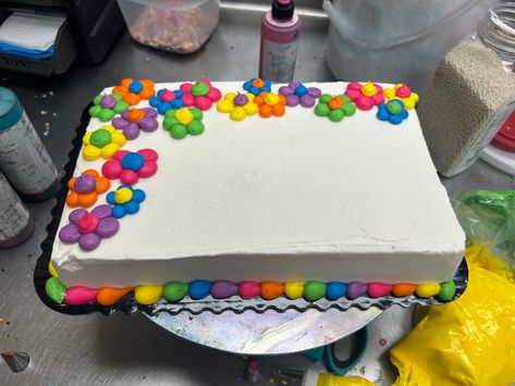 Balloon Sheet Cake, Cake 19th Birthday, Freezer Cake, Happy Birday, Birthday Sheet Cake, Jordan Birthday, Crazy Bread, Rainbow Daisy, Daisy Cake