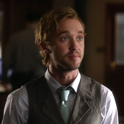 Julian Albert Julian The Flash, Julian Albert The Flash, Julian Albert, Hp Movies, Thomas Andrews, Lucius Malfoy, Harry Potter Puns, Tom Felton Draco Malfoy, Draco Harry Potter