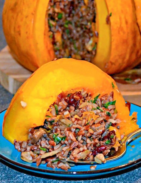 Vegan Thanksgiving Dinner, Stuffed Pumpkin, Vegan Pumpkin Recipes, Thanksgiving Dinner Menu, Vegan Thanksgiving Recipes, Roast Pumpkin, Vegan Thanksgiving, Best Vegan Recipes, Vegan Pumpkin