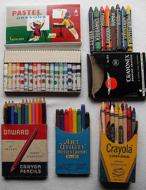 VINTAGE pastels crayons box graphics 1940s 1950s 1960s Crayola Art, Vintage Art Paintings, Pastel Crayons, Artist Supplies, Crayola Crayons, Crayon Box, Vintage Packaging, Painting Medium, Vintage School