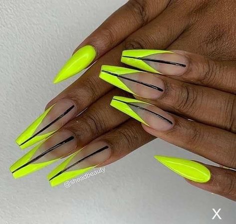 Nail Coffin Ideas, Neon Lime Nails, Elegant Nail Polish, Lime Nails, Coffin Shaped Nails, Nail Coffin, Metallic Nails Design, Wedding Nail Polish, Purple Ombre Nails