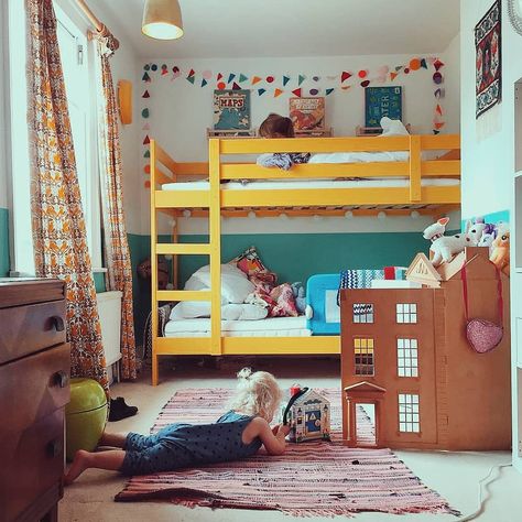 Happy Thursday lovely pals..hope all is good out there. - I am in the early stages of starting to look at kids bedrooms, the spaces people… Yellow Bunk Bed, Eclectic Room, Rooms For Kids, Kids Room Deco, Boho Kids Room, Kids Rooms Inspo, Eclectic Boho, Children Bedroom, Future House Ideas