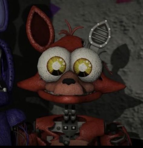 Foxy Matching Pfp, Foxy And Mangle, Fnaf Foxy, Toro Inoue, Funtime Foxy, Animatronic Fnaf, Silly Photos, Fnaf 1, Indie Horror