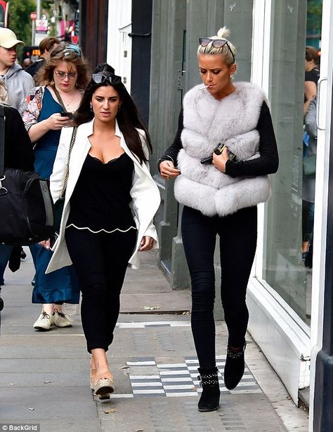 Made In Chelsea's Olivia Bentley puffs on a cigarette as she heads to London hotspot for lunch | Daily Mail Online Olivia Bentley Style, Ivy Chelsea Garden, Chelsea Olivia, The Ivy Chelsea, English Accent, Chelsea Garden, Made In Chelsea, The Ivy, Female Friends