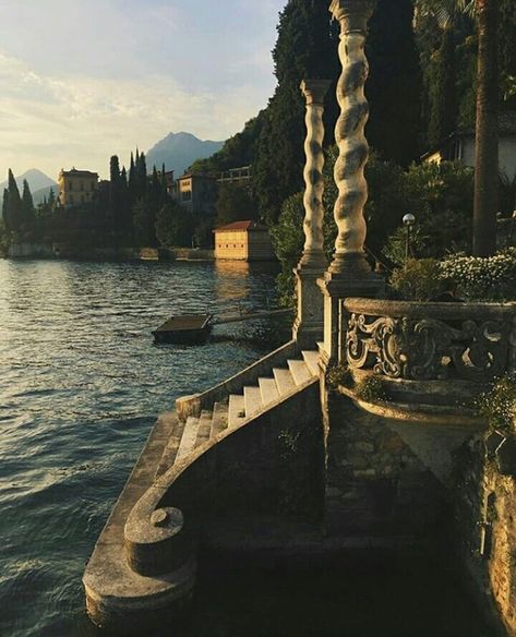 Lac Como, Villa Monastero, Comer See, Lake Como Italy, Como Italy, Italy Aesthetic, Fantasy Aesthetic, Lake Como, Pretty Places