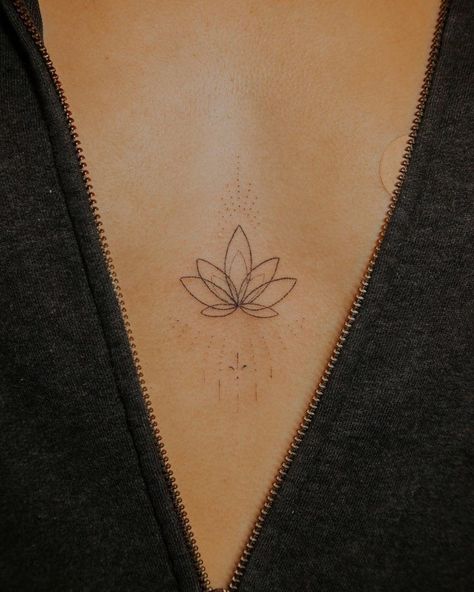 Rose Sternum Tattoo, Sternum Tattoo Lotus, Sternum Underboob Tattoo, Underboob Tattoo Ideas, Mandala Sternum Tattoo, Underboob Tattoos, Sternum Tattoos, Small Lotus Tattoo, Underboob Tattoo Designs