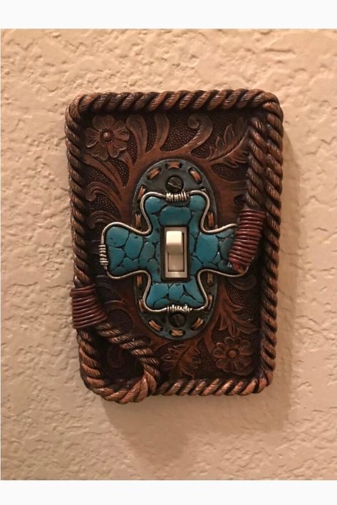 Western switch plate cover with tooled leather look French Vintage Home, Vintage Home Decor Farmhouse, French Vintage Home Decor, Western Bedroom Decor, Vintage Apartment, Industrial Style Decor, Vintage Industrial Decor, Vintage Style Decorating, Painted Ladies