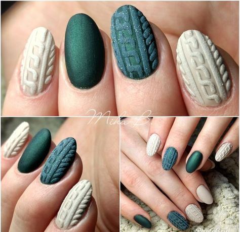 Green Sweater Nail Designs, Christmas Nails Knitted, Matte Green Nails Christmas, Knitting Nail Art, Dark Green Sweater Nails, Sweater Nails Green, Christmas Matte Nails, Nails Efecto Sueter, Matte Nails Green