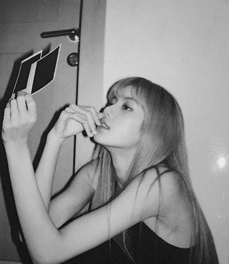 I Do Love You, Lisa Bp, Loving You, Lisa Blackpink Wallpaper, Lalisa Manobal, Jennie Lisa, Blackpink Photos, Pretty Selfies, Do Love