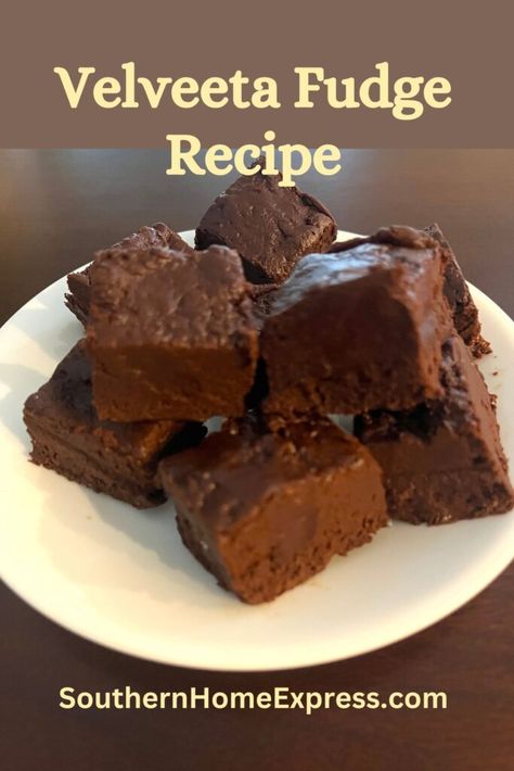 Velveeta Fudge Recipe, Velveeta Fudge, Easy Recipes For Family, Table Treats, Air Fryer Recipes Breakfast, Homemade Fudge Recipes, Slow Cooker Pork Chops, Cake Brownies, Chicken Slow Cooker