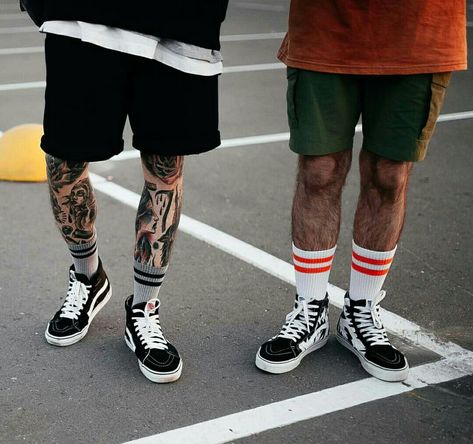 Vans Sk8-Hi Skater Style Men, Vans Outfit Men, Style Skate, Vans Outfit, Skate Style, Vans Sk8 Hi, Skater Style, Sk8 Hi, Vans Sk8