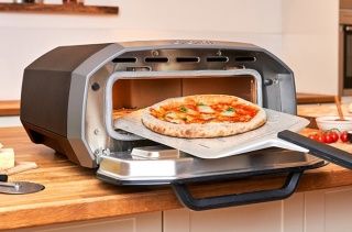 Pizza Cooker, Make Pizza At Home, Indoor Pizza Oven, Electric Pizza Oven, Fresh Pizza, Portable Pizza Oven, Diy Pizza Oven, Cooking Stone, Pizza At Home