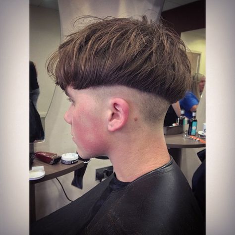 nickbarford's photo on Instagram Mushroom Hairstyle, Short Sides Haircut, Long Undercut, Mushroom Cut, Mushroom Haircut, Boy Hairstyle, Kids Hairstyles Boys, Man Hairstyle, Kids Haircut