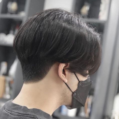 Two Block Haircut Video, Levi Ackerman Haircut 360, Levi Ackerman Haircut, Levi Haircut, Japanese Hairstyles, Two Block Haircut, Short Hair Tomboy, Asian Haircut, Mens Hairstyles Thick Hair