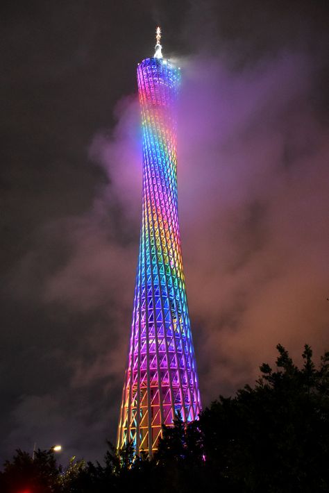 Canton Tower Guangzhou, China Vacation, Canton Tower, Canton China, Fountain City, Explore China, China Travel Destinations, China City, Visit China