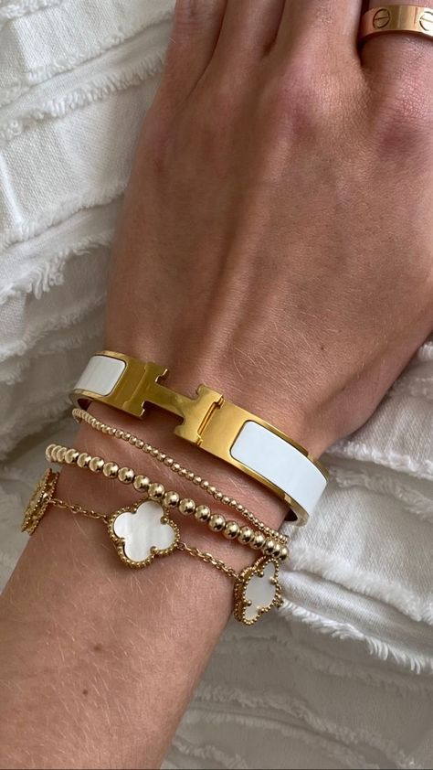 Bracelet Hermes, Jewelry Closet, Dope Jewelry Accessories, City Of Love, Hermes Jewelry, Luxe Jewelry, Jewelry Accessories Ideas, Dope Jewelry, Classy Jewelry