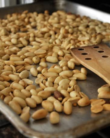 How To Roast Raw Peanuts | Kitchn Spicy Roasted Peanuts Recipe, Roasted Nuts Recipe, Raw Peanuts, Vegan Roast, Peanut Recipes, How To Roast, Nut Recipes, Roasted Nuts, Honey Roasted