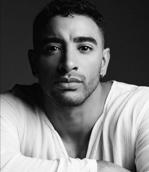 Laith Ashley De La Cruz is an American transgender model, actor, activist, singer-songwriter, and entertainer of Dominican descent. Laith Ashley, Body Measurement, Inspirational Pictures, Infamous, American Singers, Bad Guy, Body Measurements, Black And White Photography, Net Worth