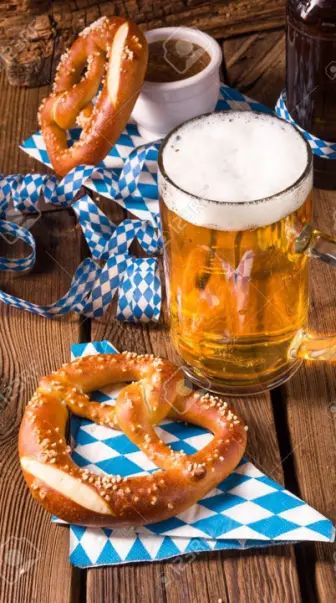 Germany Wallpaper, Oktoberfest Party Decorations, Oktoberfest Germany, Oktoberfest Beer, Oktoberfest Party, Traditional Outfit, Folk Festival, Malted Barley, Countries In The World