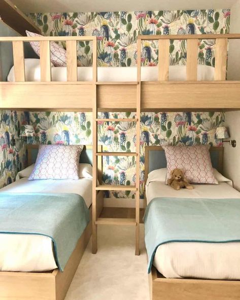 21 Bunk Bed Ideas for Small Rooms Bunk Bed Ideas For Small Rooms, Small Bedroom Bunk Bed, Bed Ideas For Small Rooms, Sibling Bedroom, Bunk Beds Small Room, Bunk Bed Ideas, Modern Bunk, Kids Room Bookshelves, Girls Bunk Beds