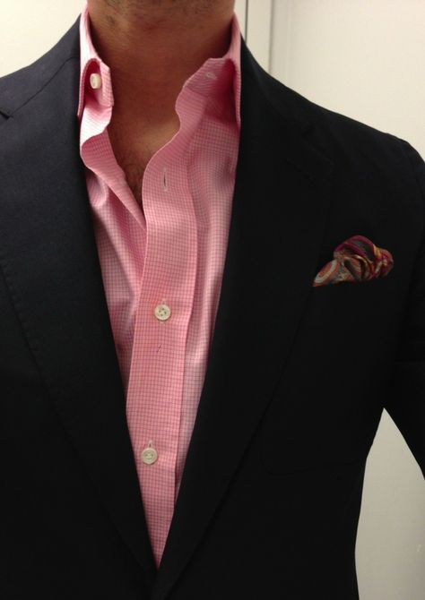 In the pink redux. Vintage MTM Barba Man Fur Robert Talbott Creed original Santal Style College, Herren Style, Mens Fashion Blog, Sharp Dressed Man, Oblivion, Black Suit, Well Dressed Men, Gentleman Style, Black Blazer