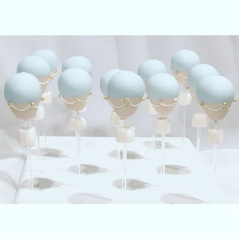 Hot Air Balloon Cakepops, Cake Pop Hot Air Balloon, Hot Air Balloon Party Food, Hot Air Balloon Dessert Table, Hot Air Balloon Treats, Hot Air Balloon Cake Pops, Hot Air Balloon Favors, Hot Air Balloon Birthday Theme