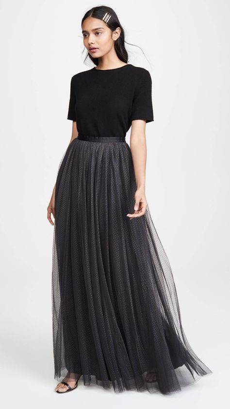 The Official Black-Tie Attire for Women | Who What Wear Black Tulle Skirt Outfit, Black Tie Event Outfit, Black Tie Wedding Attire, Wedding Guest Skirt, Black Tie Outfits, Black Tie Event Dresses, Black Tie Wedding Guest Dress, Tulle Skirts Outfit, Modest Formal Dresses