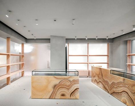 Nendo’s Unconventional Design Style Transforms A Bangkok Department Store - IGNANT Celine Store, Nathalie Du Pasquier, Retail Space Design, Jewelry Store Design, Counter Design, H Design, Retail Interior, Store Design Interior, Minimal Decor