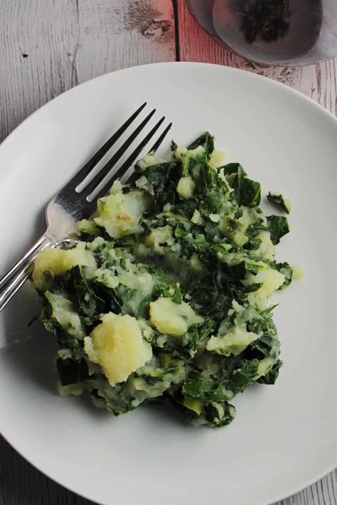 Chat Recipes, Lidia's Recipes, Swiss Chard Recipes, Chard Recipes, Roast Beef Recipes, Croatian Recipes, Keto Side Dishes, Leafy Vegetables, Swiss Chard