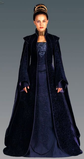 Padme Amidala from Star Wars Blue Dress Costume, Disfraz Star Wars, Star Wars Padme Amidala, Queen Amidala, Star Wars Padme, Star Wars Fashion, Star Wars Halloween, Hallowen Costume, Padme Amidala